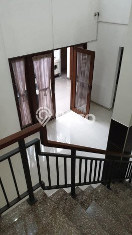 Jual Rumah Luas Elegan Dengan View Cantik di Buah Batu, Bandung Jual Rumah Luas Elegan Dengan View Cantik di Buah Batu, Bandung