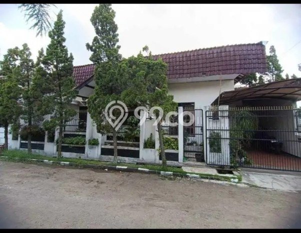 Rumah Modern 5 KT di Soekarno Hatta Bandung Semi Furnished Rumah Modern 5 KT di Soekarno Hatta Bandung Semi Furnished