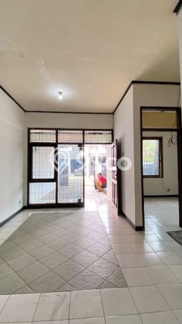 Rumah Minimalis 4 Kamar LT 147m2 di Buah Batu Rumah Minimalis 4 Kamar LT 147m2 di Buah Batu