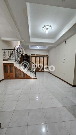 Dijual Rumah 3 Kamar Lokasi Strategis Bagus dan Strategis di Antapani Dijual Rumah 3 Kamar Lokasi Strategis Bagus dan Strategis di Antapani