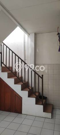 Rumah Modern 4 KT di Pasteur Bandung Semi Furnished Rumah Modern 4 KT di Pasteur Bandung Semi Furnished