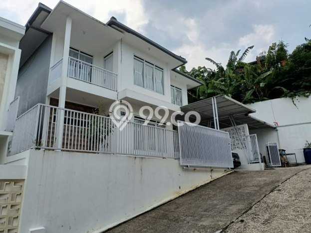 For Sale Hunian Rumah Nyaman 4 KT di Cigadung, Bandung For Sale Hunian Rumah Nyaman 4 KT di Cigadung, Bandung