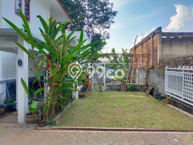 Jual Rumah Luas Elegan Dengan View Eksklusif di Geger Kalong, Bandung Jual Rumah Luas Elegan Dengan View Eksklusif di Geger Kalong, Bandung