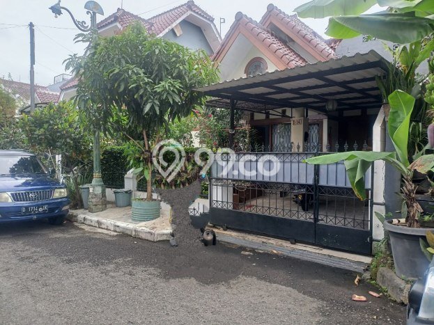 For Sale Rumah 3 Kamar Lokasi Strategis Nyaman dan Strategis di Antapani For Sale Rumah 3 Kamar Lokasi Strategis Nyaman dan Strategis di Antapani
