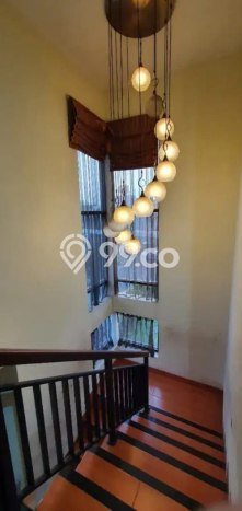 Rumah Mewah LB 140m2 Siap Pakai Desain Elegan di Pasteur, Bandung Rumah Mewah LB 140m2 Siap Pakai Desain Elegan di Pasteur, Bandung