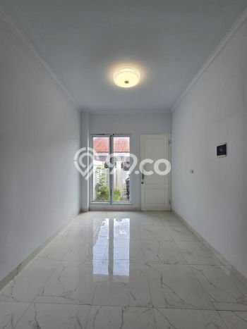 Rumah Modern 4 KT di Pondok Kelapa Jakarta Timur Unfurnished Rumah Modern 4 KT di Pondok Kelapa Jakarta Timur Unfurnished