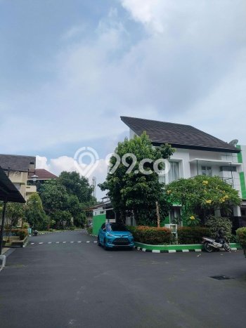 Rumah Luxury Modern Tanpa Renovasi di Jatiwaringin Jakarta Timur Rumah Luxury Modern Tanpa Renovasi di Jatiwaringin Jakarta Timur