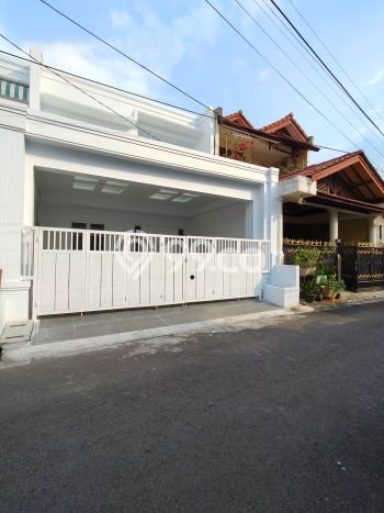 HARGA SPESIAL! Rumah Premium di Pondok Kelapa, Jakarta Timur, Luas 90m² LB 120m² BISA KPR! HARGA SPESIAL! Rumah Premium di Pondok Kelapa, Jakarta Timur, Luas 90m² LB 120m² BISA KPR!