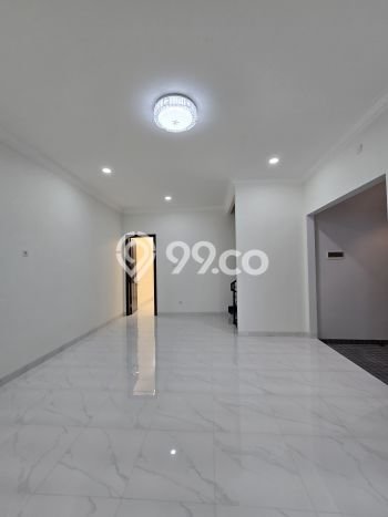 DIJUAL CEPAT! Rumah Pondok Bambu, Jakarta Timur, Luas 140m² Bangunan 250m² DIJUAL CEPAT! Rumah Pondok Bambu, Jakarta Timur, Luas 140m² Bangunan 250m²