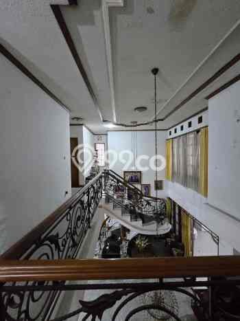 Rumah Mewah Siap Huni LT 520m2 di Duren Sawit, Jakarta Timur Rumah Mewah Siap Huni LT 520m2 di Duren Sawit, Jakarta Timur