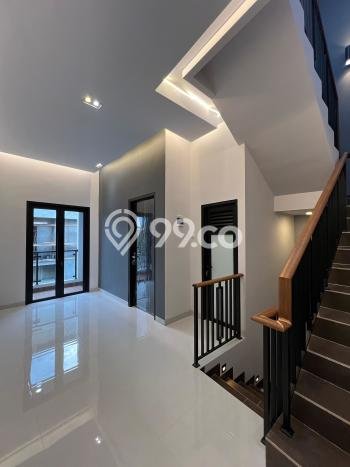 Rumah Modern 3 KT di Pejaten Jakarta Selatan Unfurnished Rumah Modern 3 KT di Pejaten Jakarta Selatan Unfurnished