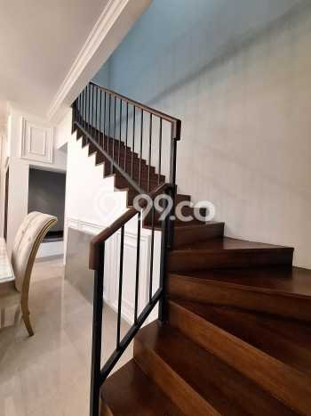 Rumah di Rawamangun, Jakarta Timur, Luas 135m² Bangunan 200m² Rumah di Rawamangun, Jakarta Timur, Luas 135m² Bangunan 200m²