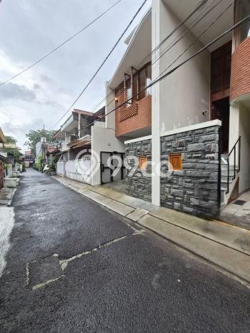 Hunian Mewah LB 260m2 Siap Huni Desain Elegan di Cipinang, Jakarta Timur Hunian Mewah LB 260m2 Siap Huni Desain Elegan di Cipinang, Jakarta Timur