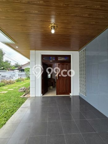 Ready to Use! Luxury House LT 527m2 Desain Elegan di Kayu Putih Ready to Use! Luxury House LT 527m2 Desain Elegan di Kayu Putih