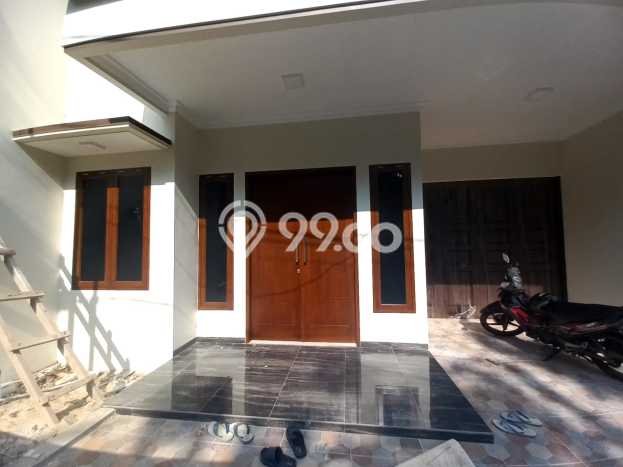 Hunian Elit LB 200m2 Siap Pakai Desain Elegan di Pondok Kelapa, Jakarta Timur Hunian Elit LB 200m2 Siap Pakai Desain Elegan di Pondok Kelapa, Jakarta Timur