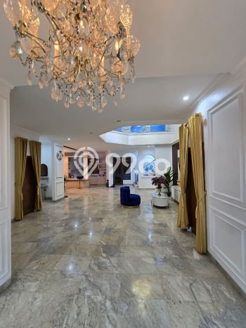 Ready to Use! Luxury House LT 527m2 Desain Elegan di Kayu Putih Ready to Use! Luxury House LT 527m2 Desain Elegan di Kayu Putih