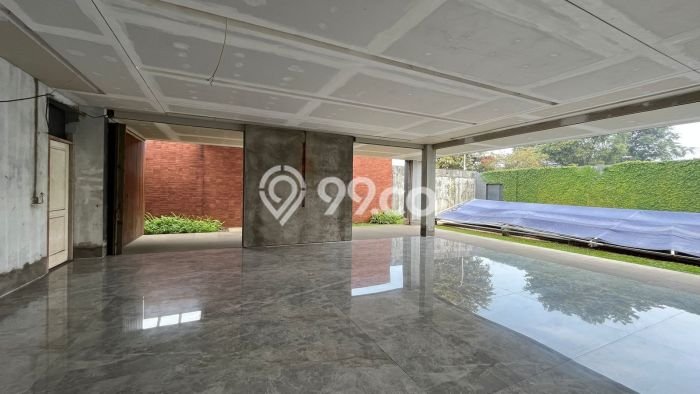 Hunian Elit LB 990m2 Siap Huni Desain Elegan di Pondok Cabe, Tangerang Hunian Elit LB 990m2 Siap Huni Desain Elegan di Pondok Cabe, Tangerang