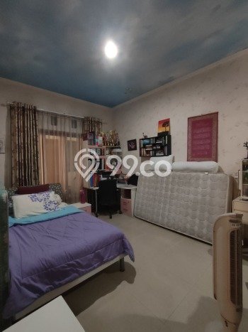 Hunian Elit LB 260m2 Siap Huni Desain Elegan di Jatiwaringin, Jakarta Timur Hunian Elit LB 260m2 Siap Huni Desain Elegan di Jatiwaringin, Jakarta Timur