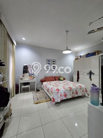 Hunian Mewah LB 567m2 Siap Pakai Desain Elegan di Pondok Kelapa, Jakarta Timur Hunian Mewah LB 567m2 Siap Pakai Desain Elegan di Pondok Kelapa, Jakarta Timur