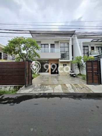 Dijual Rumah Premium dengan Fasilitas Sekitar Lengkap di Duren Sawit, Jakarta Timur Dijual Rumah Premium dengan Fasilitas Sekitar Lengkap di Duren Sawit, Jakarta Timur