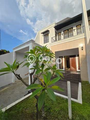 Dijual Rumah Elit Exclusive di Duren Sawit, Jakarta Timur Dijual Rumah Elit Exclusive di Duren Sawit, Jakarta Timur