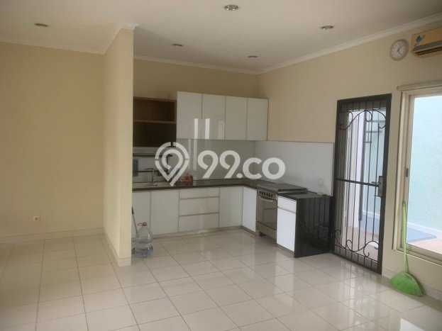Dijual Rumah Eksklusif 4 KT di Gading Serpong, Tangerang Dijual Rumah Eksklusif 4 KT di Gading Serpong, Tangerang