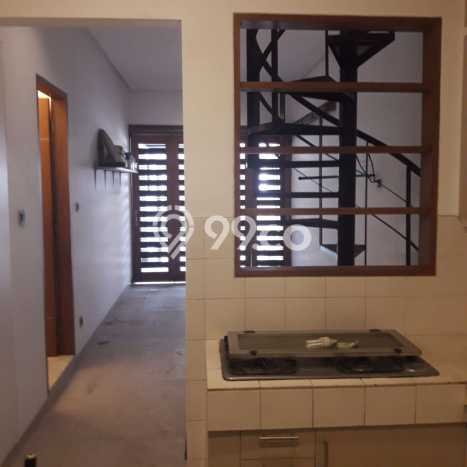 Siap Huni Rumah Mewah 4 Kamar di Kembangan Dekat ke Mana Saja Siap Huni Rumah Mewah 4 Kamar di Kembangan Dekat ke Mana Saja