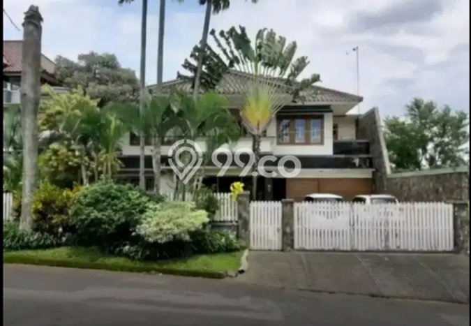 Rumah Elit Modern Tanpa Renovasi di Dieng Malang Rumah Elit Modern Tanpa Renovasi di Dieng Malang