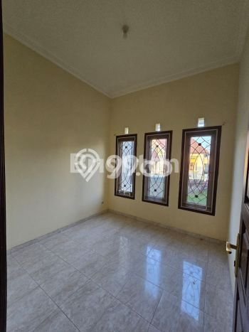 Rumah Sewa Malang LT 256m2 LB 190m2 Area Villa Puncak Tidar Rumah Sewa Malang LT 256m2 LB 190m2 Area Villa Puncak Tidar