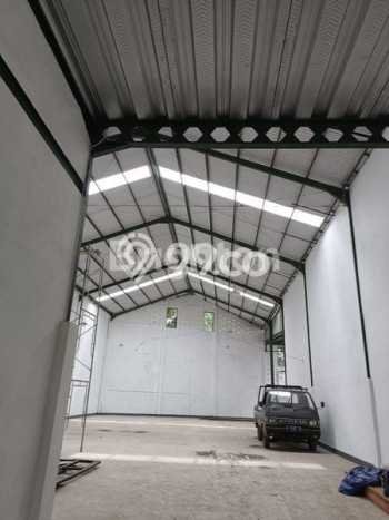 Gudang Komersial Disewakan di Pakis Malang Luas 1100m2 Gudang Komersial Disewakan di Pakis Malang Luas 1100m2