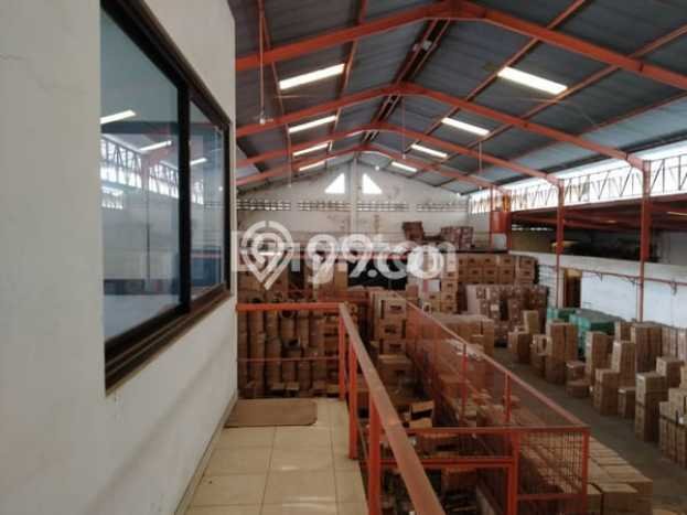Unit Gudang Dijual di Blimbing Malang Luas Tanah 1487m2, Luas Bangunan 1980m2 Unit Gudang Dijual di Blimbing Malang Luas Tanah 1487m2, Luas Bangunan 1980m2