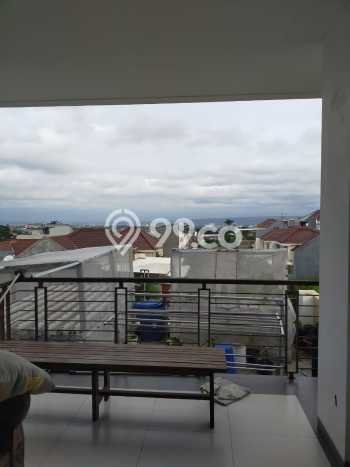 Hunian Elit LB 245m2 Siap Pakai Desain Elegan di Villa Puncak Tidar, Malang Hunian Elit LB 245m2 Siap Pakai Desain Elegan di Villa Puncak Tidar, Malang