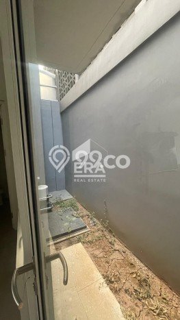 Unit Ruko Dijual di Bekasi LT 80m2 & LB 239m2 Unit Ruko Dijual di Bekasi LT 80m2 & LB 239m2