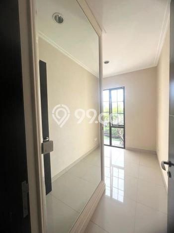 For Sale Rumah 3 Kamar Lokasi Strategis Nyaman dan Strategis di Cipondoh For Sale Rumah 3 Kamar Lokasi Strategis Nyaman dan Strategis di Cipondoh