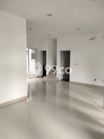 Rumah Luxury Modern Tanpa Renovasi di Green Lake City Jakarta Barat Rumah Luxury Modern Tanpa Renovasi di Green Lake City Jakarta Barat