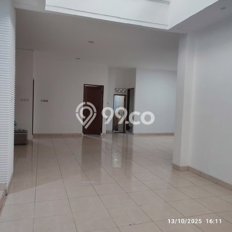 KESEMPATAN TERBAIK! Rumah di , 2 KM, Ready, Luas 270m2m² LB 166m2m² KESEMPATAN TERBAIK! Rumah di , 2 KM, Ready, Luas 270m2m² LB 166m2m²