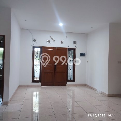 KESEMPATAN TERBAIK! Rumah di , 2 KM, Ready, Luas 270m2m² LB 166m2m² KESEMPATAN TERBAIK! Rumah di , 2 KM, Ready, Luas 270m2m² LB 166m2m²