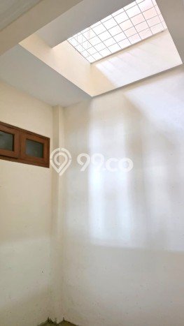 Sewa Rumah Murah di Grogol Jakarta Barat Punya 4 Kamar Tidur Sewa Rumah Murah di Grogol Jakarta Barat Punya 4 Kamar Tidur