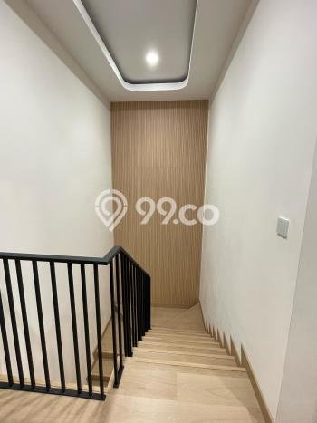 Rumah Luxury Modern Tanpa Renovasi di Green Lake City Jakarta Barat Rumah Luxury Modern Tanpa Renovasi di Green Lake City Jakarta Barat