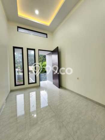 Jual Rumah Mewah Megah Dengan View Cantik di Kalideres, Jakarta Barat Jual Rumah Mewah Megah Dengan View Cantik di Kalideres, Jakarta Barat