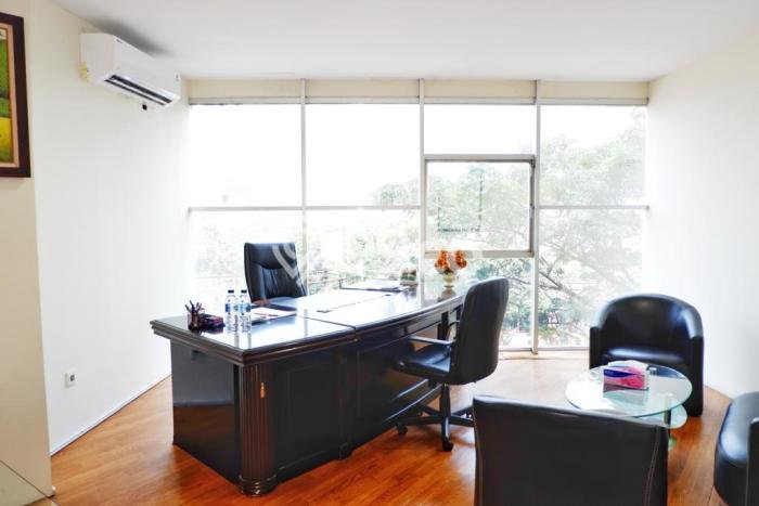 Unit Kantor Dijual di Serpong Utara Tangerang Selatan 1819m2 Unit Kantor Dijual di Serpong Utara Tangerang Selatan 1819m2