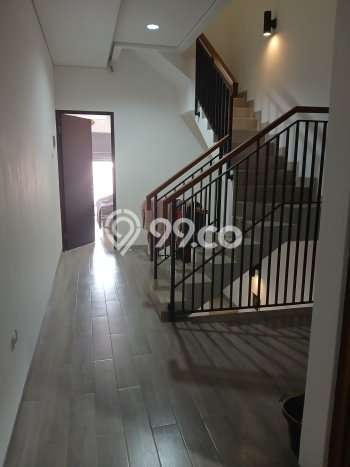 For Sale Rumah 3 Kamar Lokasi Ideal Bagus dan Strategis di Kebon Jeruk For Sale Rumah 3 Kamar Lokasi Ideal Bagus dan Strategis di Kebon Jeruk