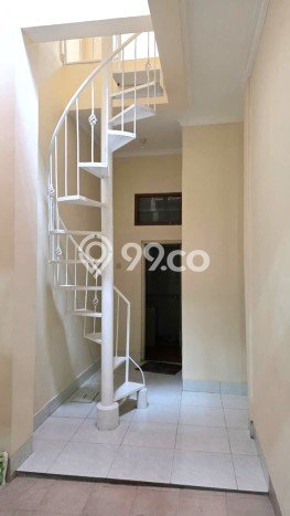 Sewa Rumah Murah di Grogol Jakarta Barat Punya 4 Kamar Tidur Sewa Rumah Murah di Grogol Jakarta Barat Punya 4 Kamar Tidur