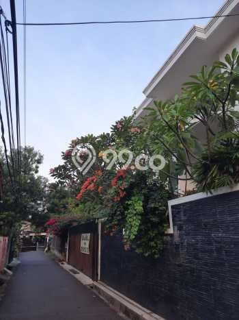 Rumah Elit Modern Tanpa Renovasi di Kemanggisan Jakarta Barat Rumah Elit Modern Tanpa Renovasi di Kemanggisan Jakarta Barat