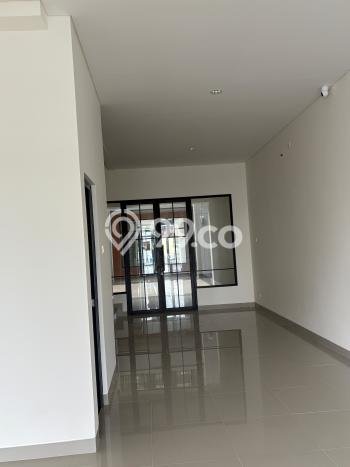 Ruko Disewa di Tangerang dengan LB 189m2 Area Komersial Ramai Ruko Disewa di Tangerang dengan LB 189m2 Area Komersial Ramai