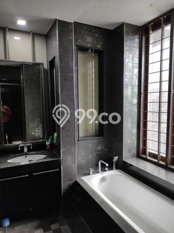 Hot Offer Hunian Mewah Ideal dan Luas di Cipondoh, Tangerang Hot Offer Hunian Mewah Ideal dan Luas di Cipondoh, Tangerang