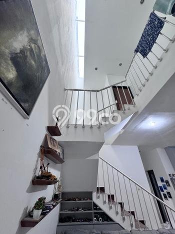 Rumah Modern 3 KT di Metland Puri Jakarta Barat Semi Furnished Rumah Modern 3 KT di Metland Puri Jakarta Barat Semi Furnished