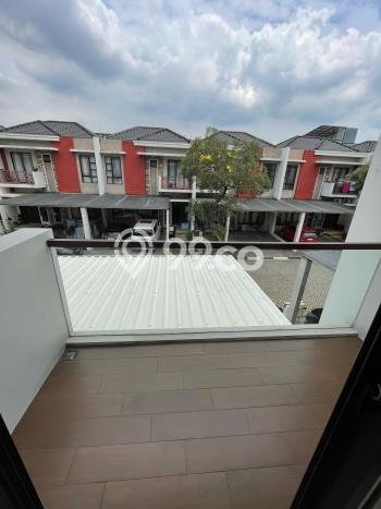 Rumah Luxury Modern Tanpa Renovasi di Green Lake City Jakarta Barat Rumah Luxury Modern Tanpa Renovasi di Green Lake City Jakarta Barat