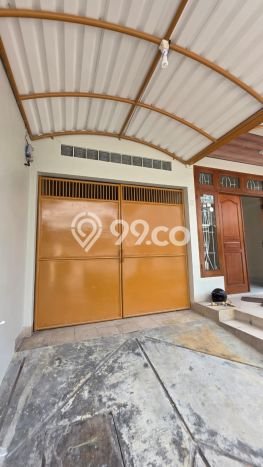 Sewa Rumah Murah di Grogol Jakarta Barat Punya 4 Kamar Tidur Sewa Rumah Murah di Grogol Jakarta Barat Punya 4 Kamar Tidur