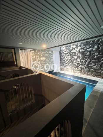 Rumah Elit LB 165m2 Siap Huni Desain Elegan di BSD Green Wich, Tangerang Rumah Elit LB 165m2 Siap Huni Desain Elegan di BSD Green Wich, Tangerang